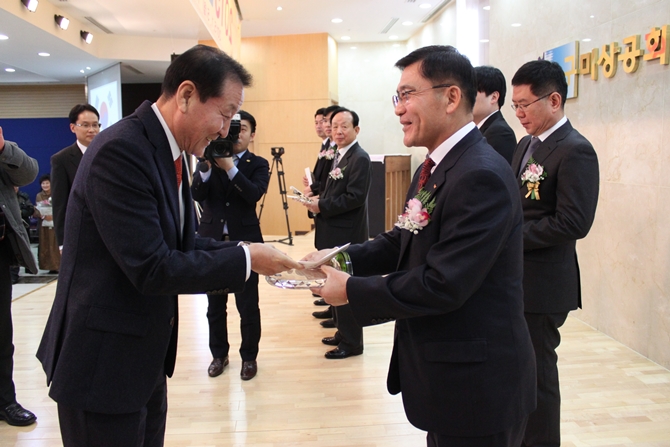 영남ES(구미), 김찬호 대표, 구미상공대상 수상 (1/5)