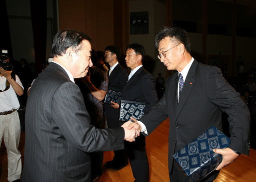 충남도시가스,  노동부장관 표창 [산재예방기관]  (7/2)