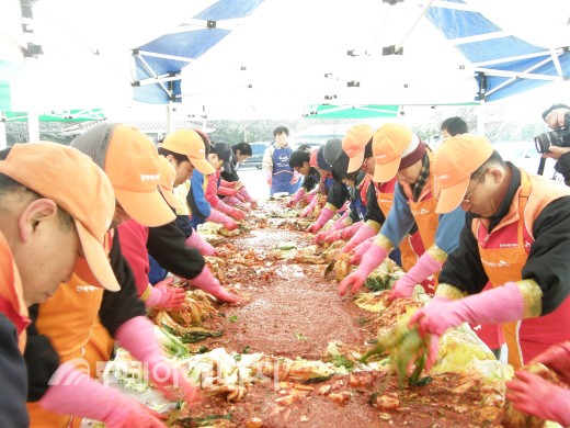 전북ES, 사랑의 김장나눔 행사