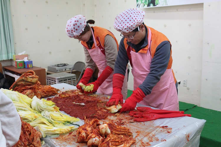 영남ES（구미）, 사랑의 김장나누기 행사 （11/29）